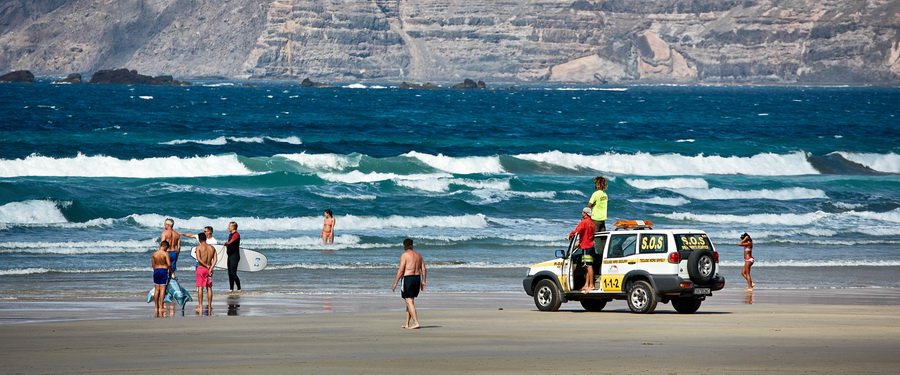 044_137_Playa_de_Famara_resize