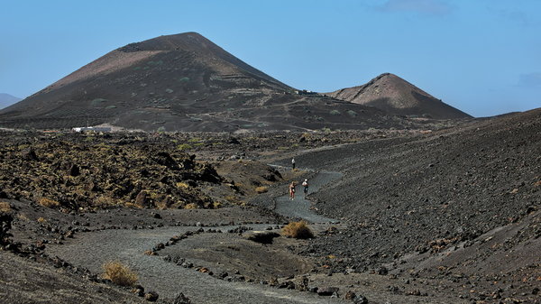 014_223_Volcan_El_Cuervo_resize