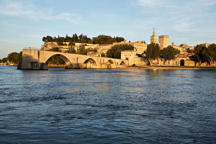 056_076_Avignon_resize