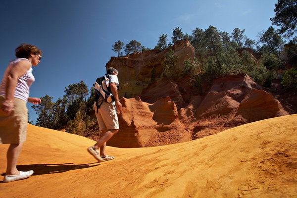 032_064_Roussillon_resize