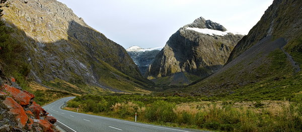 232_Road_To_Milford_Sound_resize