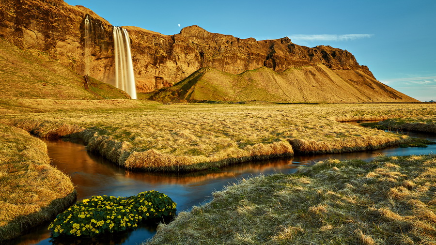 019_124_Seljalandsfoss_resize