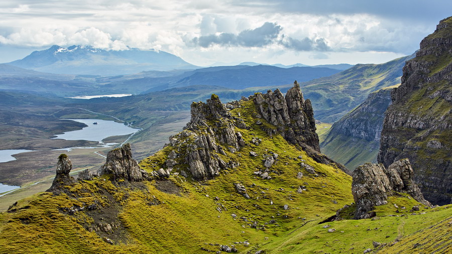 027_162_Old_Man_of_Storr_resize