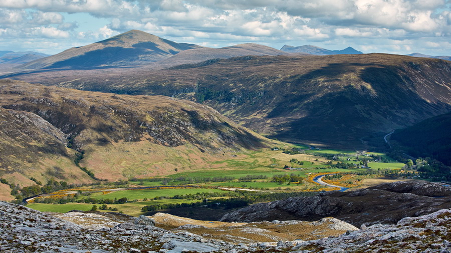 051_275_Loch_Maree_resize