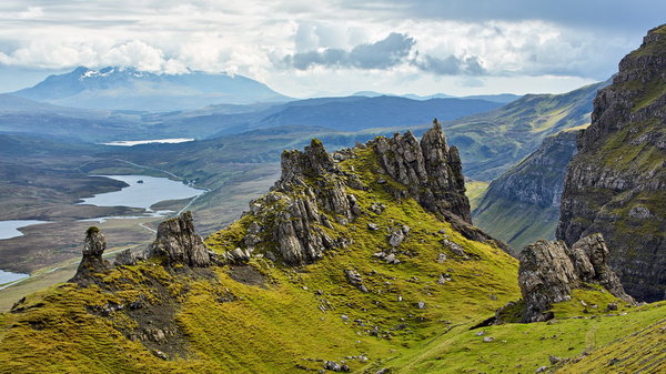 027_162_Old_Man_of_Storr_resize