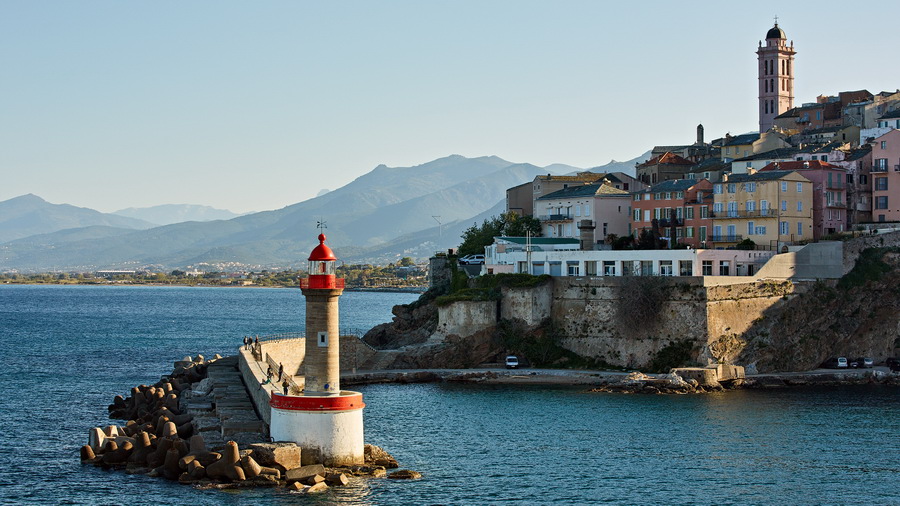 060-027_Bastia_resize