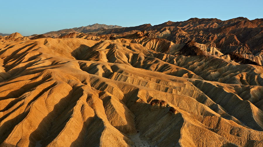 463_Death_Valley_Zabriskie_Point_resize