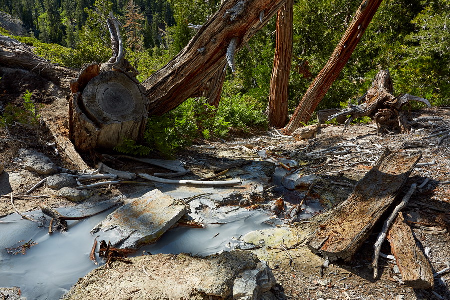 589_Lassen_Volcanic_National_Park_Devils_Kitchen_resize