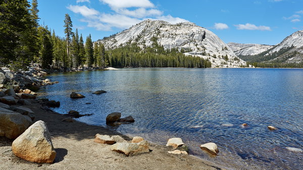 200_Yosemite_Tenaya_Lake_resize