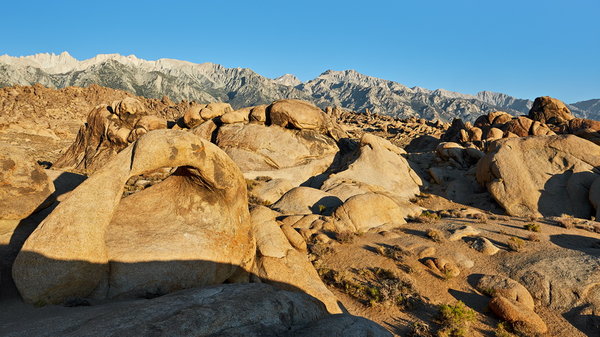 471_Alabama_Hills_Mobius_Arch_resize